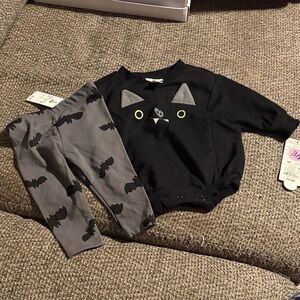 Cat & Jack Black and Gray Bat Matching Set